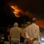 Vatra se spustila do Omiša: Građani u panici napuštali kuće, sedmoro sa povredama opasnim po život