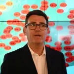 Britanski premijer Bernam razmenjivao poruke sa osobom koja se lažno predstavljala kao Trampova saradnica