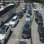 Kolaps na granici Hrvatske i Crne Gore: Kolone duže od 20 kilometara, putnici satima zarobljeni na vrućini