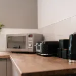 Kuhinjski uređaj koji troši struju 24 sata dnevno, čak i kada ne radi