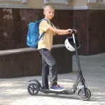 Okanović: Električni trotineti nisu dozvoljeni za mlađe od 14 godina, roditelji mogu da krivično odgovaraju