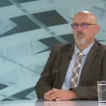 Zbog administrativne greške u ugovoru o radu profesora, zatvara se privremeno Genetička laboratorija na Institutu za sudsku medicinu