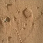 NASA pronašla neobične rupe na Marsu - naučnici nisu sigurni šta ih je napravilo