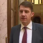 DZVM: Dok Balint Pastor govori o uspesima, u stvarnosti se urušavaju zidovi