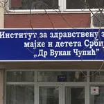 Sanirano izlivanje hrom-sumporne kiseline u Institutu za majku i dete