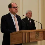 Sarajevski mediji: Moguće je da Šmit ostane u BiH do kraja juna
