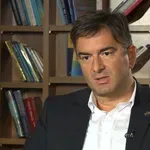 Medojević mora da plati Spajiću 3000 evra, a on će taj novac da da za mrke medvede