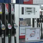 Brzo poskupljenje, ali sporo pojeftinjenje: Oči građana uprte u cene goriva na benzinskim stanicama