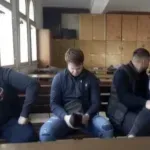 Policajcu preti otkaz, a batinaši pomilovani: Inverzija stvarnosti u Srbiji