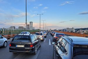 Najviše automobila po stanovniku u EU ima Poljska, objavljeni podaci i za Srbiju