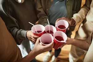 Močno pijani mladoletnici končali na krški urgenci in v bolnišnici
