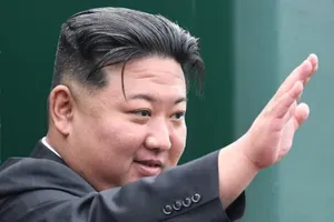 Zadovoljni Kim Džong Un: Severna Koreja preizkusila večcevni raketomet