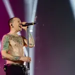 Sedem let po smrti frontmana skupina Linkin Park izdala novo pesem