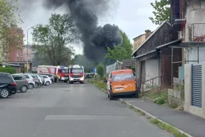 Požar v Mariboru povzročil 30.000 evrov škode, ena oseba poškodovana