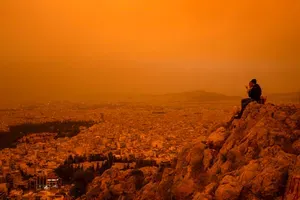 Dramatični prizori iz grške prestolnice: v oblaku prahu je izginila še Akropola