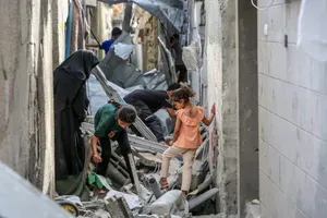 Izraelska ofenziva na Rafo se bo začela z večtedensko evakuacijo civilistov