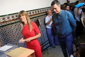 Špansko tožilstvo bi prekinilo preiskavo proti ženi premierja Sancheza