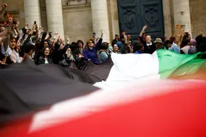 Protestirali tudi študentje pariške Sorbone, posredovala je policija