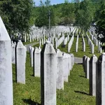 Še ena država sporočila, da ne bo podprla resolucije o genocidu v Srebrenici