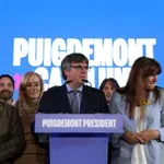Dan po volitvah v Španiji: Puidgemont bi kljub porazu oblikoval manjšinsko vlado