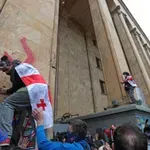 Gruzijski parlament sprejel “ruski zakon”, zvečer napovedan množičen shod
