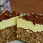 Salkový zázrak z jednoho vajíčka: Toto je nejlepší ořechový zákusek, jaký znám – o nic složitější než bublanina!