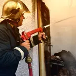 Άμεση κατάσβεση φωτιάς σε κτήριο επί της Ακαδημίας