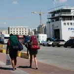 Reuters: Τουρισμός σε κρίση λόγω Ιράν – Μαζικές ακυρώσεις σε Κύπρο, «φρένο» στις κρατήσεις για Ελλάδα