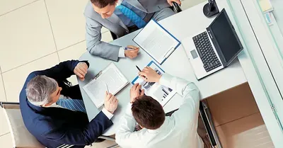 Τι αλλάζει το 2026 για τις επιχειρήσεις – Οι κρίσιμες έξι προκλήσεις