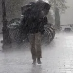 Η Αττική στο «μάτι» της νέας κακοκαιρίας με ισχυρές καταιγίδες -Διαδοχικά μηνύματα από το 112 σε επτά περιοχές (Βίντεο)