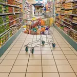 Επιμένει η ακρίβεια σε κρέας, τρόφιμα και καθημερινά είδη (Βίντεο)