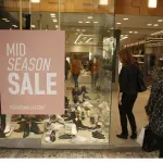 Στόχος τζίρου άνω των 6 δισ. ευρώ στις χειμερινές εκπτώσεις που ξεκινούν τη Δευτέρα