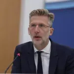 Σκέρτσος για τις συμφωνίες Ελλάδας – ΗΠΑ: Ναι, το ήθος (μπορεί να) παράγει πλούτο