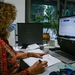 Δεκέμβριος 2025: Οι φορολογικές παγίδες πριν την Πρωτοχρονιά – Τι πρέπει να πληρωθεί για να μη φουσκώσουν οι οφειλές