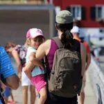 Νταντάδες της Γειτονιάς: Άνοιξαν οι εγγραφές – Ποιοι παίρνουν έως 500 ευρώ τον μήνα