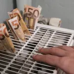 Επίδομα Θέρμανσης 2025: Πότε ανοίγει η πλατφόρμα myΘέρμανση – Ποιοι το δικαιούνται και πώς θα λάβουν έως 1.200 ευρώ