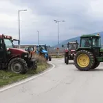 Σκληρά μπλόκα, κλείσιμο τελωνείων, λιμανιών και αεροδρομίων αποφάσισαν οι αγρότες – Πότε βγαίνουν τα τρακτέρ στους δρόμους