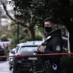 Καταγγελία-σοκ: Σύλληψη 13χρονου μαθητή έξω από το 23ο Γυμνάσιο Αθηνών – Καταγγελίες για βία, απειλές και παράνομη ανάκριση χωρίς παρουσία γονέα