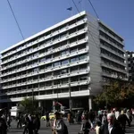 ΥΠΕΘΟ: Στα 3,2 δισ. ευρώ οι ληξιπρόθεσμες οφειλές του Δημοσίου σε ιδιώτες τον Δεκέμβριο