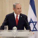 Διττό μήνυμα Νετανιάχου: Βελάκια για show, βόμβες για… πραγματικότητα (Βίντεο)