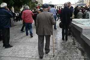 Συνταξιούχοι: Ποιοι θα δουν αναδρομικά έως 15.000 ευρώ σήμερα στους λογαριασμούς τους