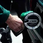 Στο «μικροσκόπιο» τα καύσιμα: Ενδελεχείς έλεγχοι σε πρατήρια – «Μηδενική ανοχή» σε αισχροκέρδεια