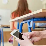 Εκπαίδευση: 23.000 αποβολές στα σχολεία λόγω κινητού τηλεφώνου