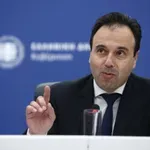 Έλεος, κύριε Παπαστεργίου: Ψηφιακή επανάσταση ή ψηφιακή φαρσοκωμωδία;