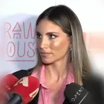 Αθηνά Οικονομάκου: «Με το καλό θα γίνουν όλα» – Η απάντηση για τα σχέδια γάμου με τον Μπρούνο Τσερέλα