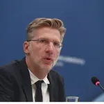 Σκέρτσος: Ελλάδα και Γαλλία σε διαφορετικές, μάλλον αντίστροφες πορείες