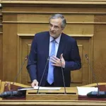 Βουλή: Ανακοινώθηκε στην Ολομέλεια η διαγραφή του Αντώνη Σαμαρά από την ΚΟ της ΝΔ