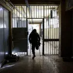 Φυλακές Μαλανδρίνου: «Αυτό είναι για τον…» – Το χρονικό του άγριου μαχαιρώματος στον φερόμενο δράστη της δολοφονίας Λάλα