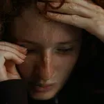 Υγεία: Συγκεκριμένα συμπτώματα κατάθλιψης στη μέση ηλικία συνδέονται με αυξημένο κίνδυνο άνοιας