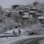 Στα λευκά ορεινά και ημιορεινά: Χιονοπτώσεις σε Φθιώτιδα, Πελοπόννησο και Πήλιο (Βίντεο) – Ανοιχτά πολλά χιονοδρομικά